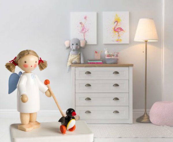 Engel mit Watschelpinguin, von Flade